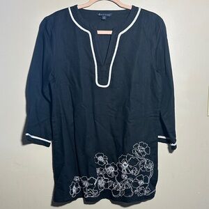 Brooks Brothers Black White Embroidered Top | Medium‎